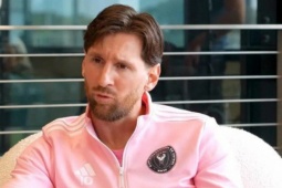 Messi phớt lờ Ronaldo khi nêu tên 5 cầu thủ trẻ em bắt chước nhiều nhất