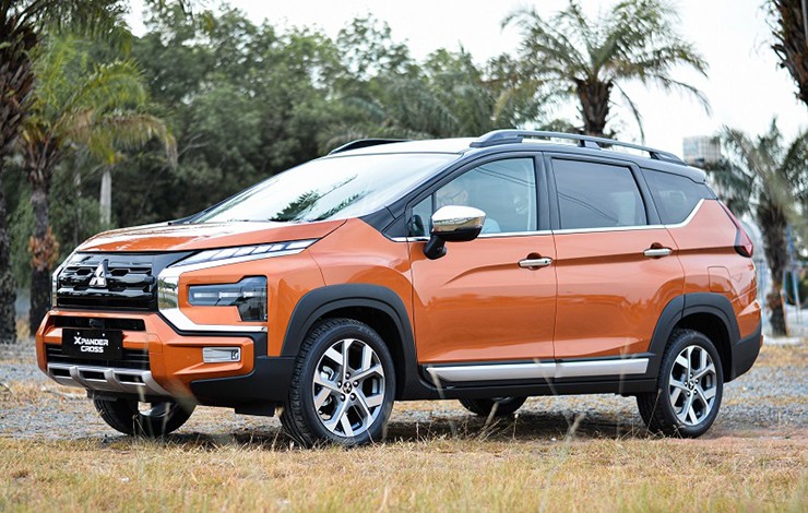 Giá xe Mitsubishi Xpander Cross tháng 4/2025, hỗ trợ 50% phí trước bạ - 4