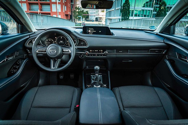 Giá xe Mazda CX-30 lăn bánh kèm ưu đãi tháng 4/2025 - 9