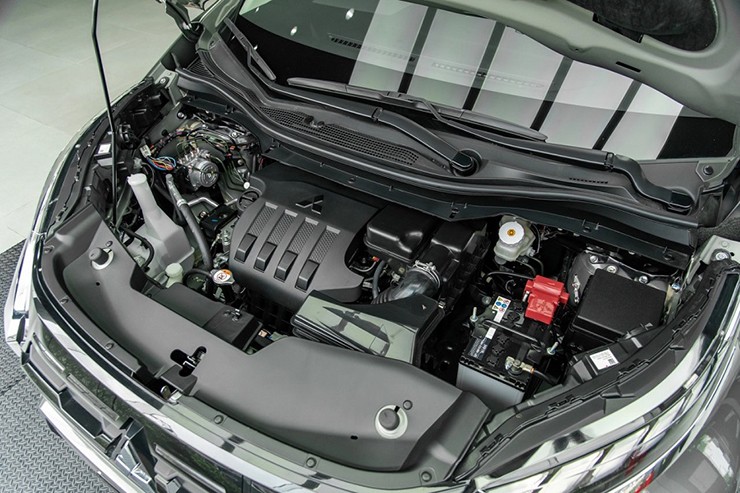 Giá xe Mitsubishi Xpander Cross tháng 4/2025, hỗ trợ 50% phí trước bạ - 9