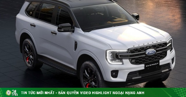 Ford Everest phiên bản Sport mới tại Việt Nam, giá gần 1,2 tỷ đồng