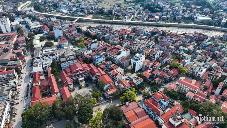 Tiêu chí sắp xếp ĐVHC cấp xã dựa trên diện tích tự nhiên, quy mô dân số và các yếu tố lịch sử văn hóa, vị trí địa lý khác. Ảnh: Thạch Thảo