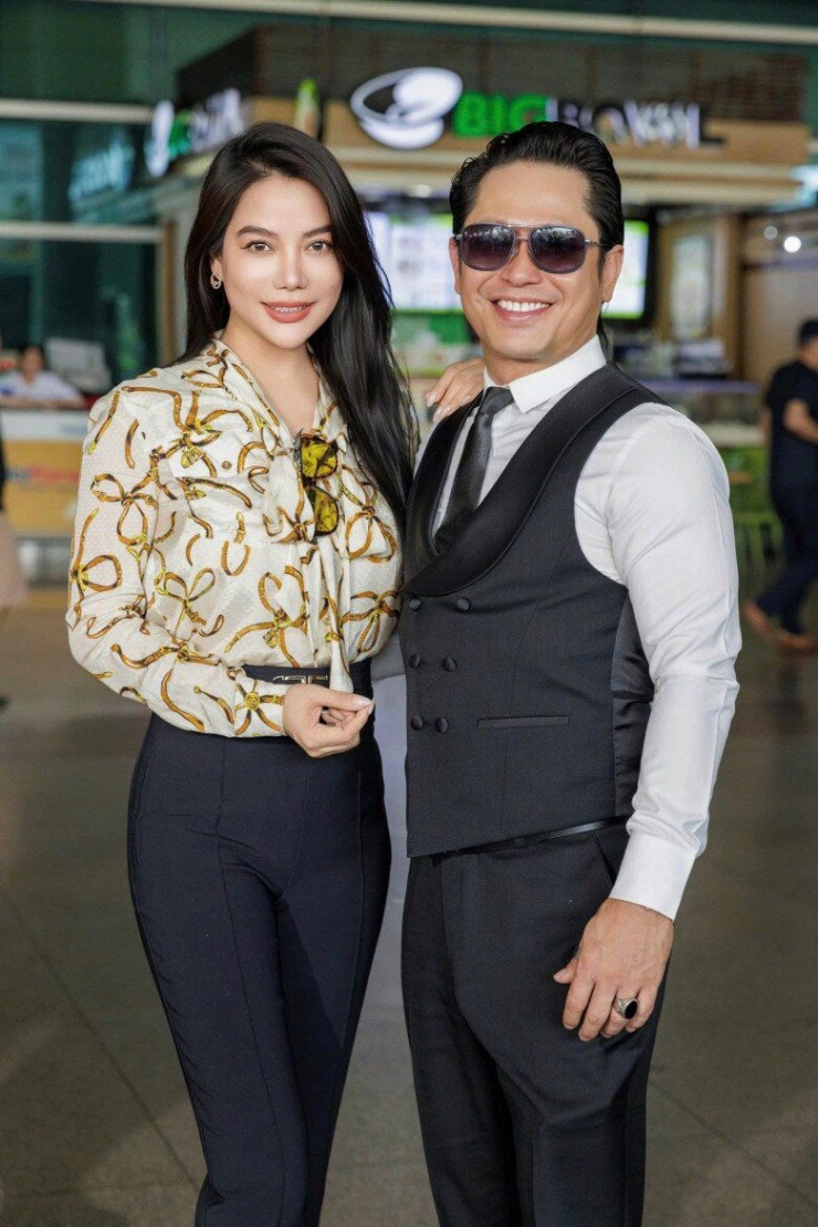 Đều 49 tuổi, Thư Kỳ của Cbiz là "nữ thần mặt mộc", Trương Ngọc Ánh của Việt Nam trẻ đẹp không thua kém - 9