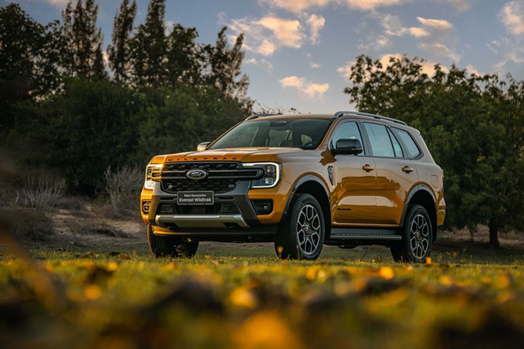 Giá xe Ford Everest cập nhật mới nhất tháng 4/2025 - 1
