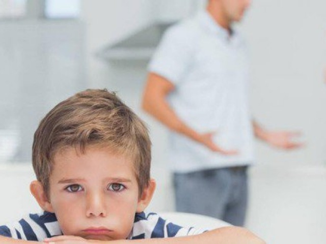 4 sai lầm làm cạn kiệt may mắn của con, nhiều cha mẹ đang làm mà không biết