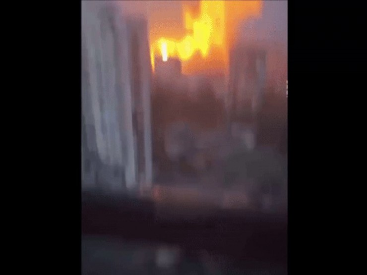 Video: Khoảnh khắc tên lửa đạn đạo Iskander của Nga đánh trúng cơ sở công nghiệp Ukraine ở Kharkiv gây nổ lớn
