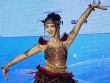 Hoa hậu Ý Nhi biểu diễn nhào lộn