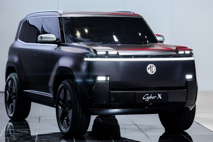 MG ra mắt SUV điện Cyber X với đèn pha thò thụt độc đáo