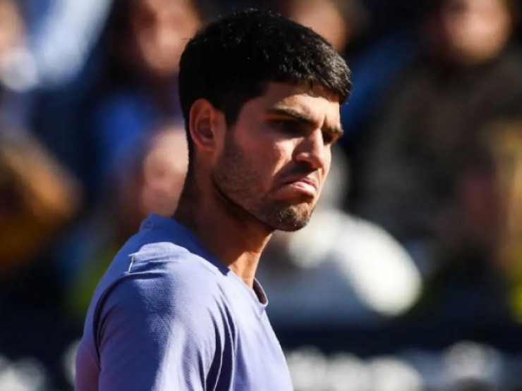Sững sờ Alcaraz lỡ hẹn với Djokovic, rút lui khỏi Madrid Open 2025