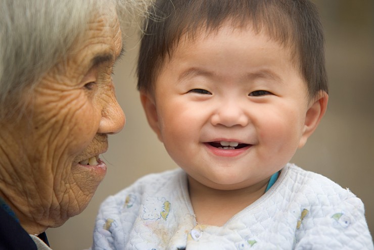 Bà nội nằm liệt lở loét da vùng xương cụt: Cháu đích tôn tìm được cách lành trong 7 ngày với đúng 1 bước này