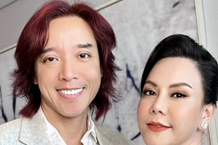 Danh hài Việt Hương tuổi 49 giàu có, được chồng hôn mỗi đêm và nói 'Anh yêu em'