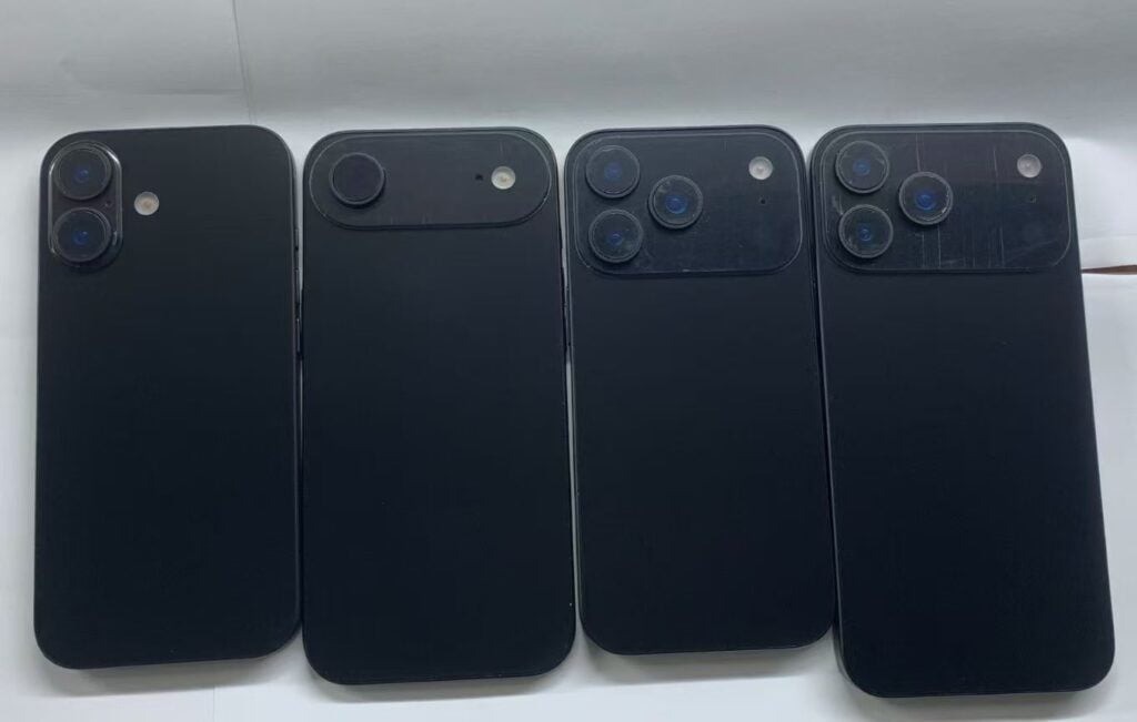 Mô hình các mẫu iPhone 17 màu đen