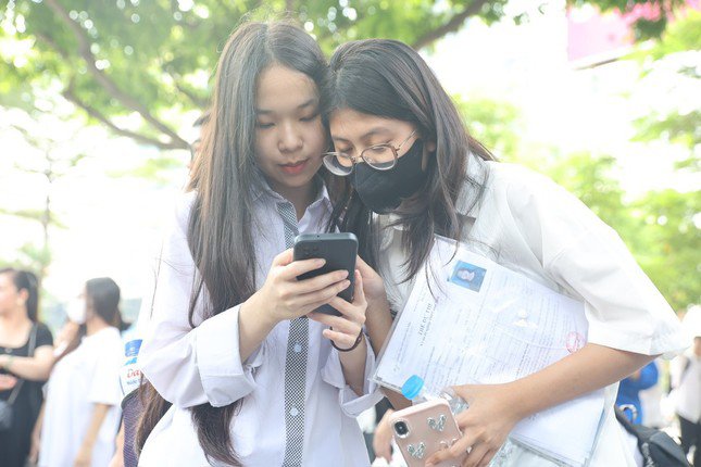 Kỳ thi tốt nghiệp THPT năm 2025 tổ chức trong 2 ngày 26-27/6.