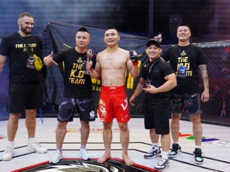 MMA Việt mơ vươn đỉnh cao, Nghiêm Văn Ý tiến gần đấu trường UFC