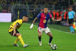 Tin mới nhất bóng đá sáng 25/4: Raphinha không hài lòng với Barcelona
