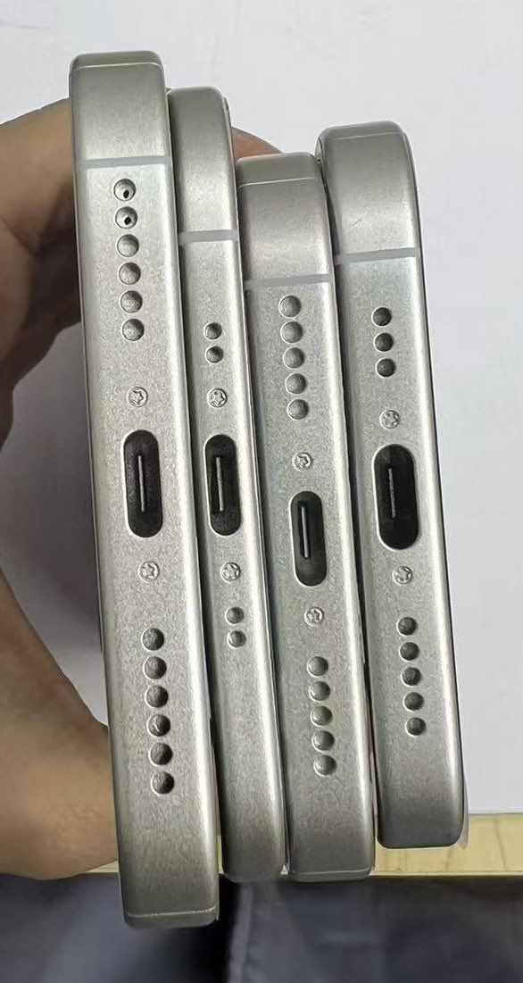 Những hình ảnh so sánh độ mỏng của iPhone 17 Air so với các mẫu iPhone 17 còn lại.