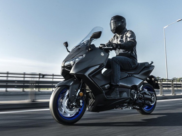 Yamaha TMAX560 2025 trình làng, thiết kế siêu  " ngầu "  tích hợp loạt công nghệ hiện đại