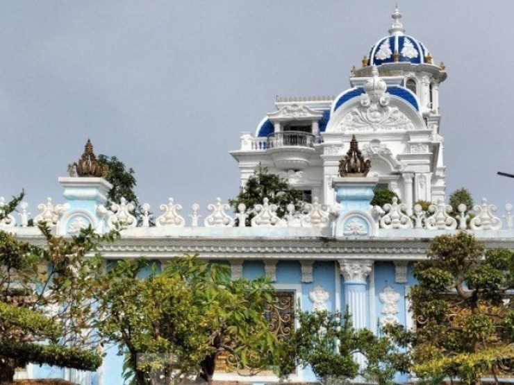 Bất ngờ vụ ông chủ “tòa nhà đẹp nhất Cà Mau“ kiện lãnh đạo Cà Mau