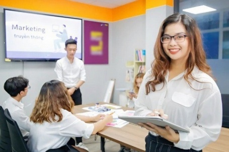 5 nghề có mức lương cạnh tranh cao nhất hiện nay, thị trường “khát” nhân lực trẻ, thu nhập 400 triệu đồng/tháng