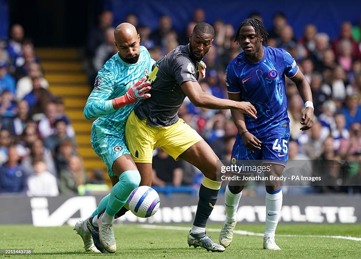 Trận đấu giữa Chelsea và Everton diễn ra căng thẳng