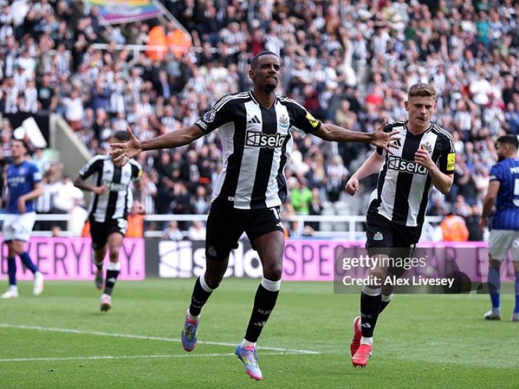 Video bóng đá Newcastle - Ipswich Town: Thẻ đỏ lãng xẹt, 3 bàn áp đảo (Ngoại hạng Anh)