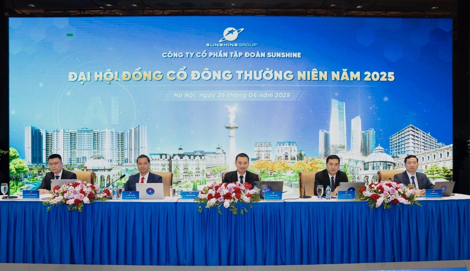 ĐHĐCĐ diễn ra thành công với toàn bộ các báo cáo, tờ trình đều được thông qua với tỷ lệ đồng thuận cao. Ông Đỗ Anh Tuấn – Chủ tịch HĐQT đương nhiệm tiếp tục được tín nhiệm bầu giữ chức Chủ tịch HĐQT nhiệm kỳ 2025–2030.