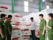 Đột kích xưởng sản xuất mì chính, dầu ăn, bột canh giả quy mô cực lớn