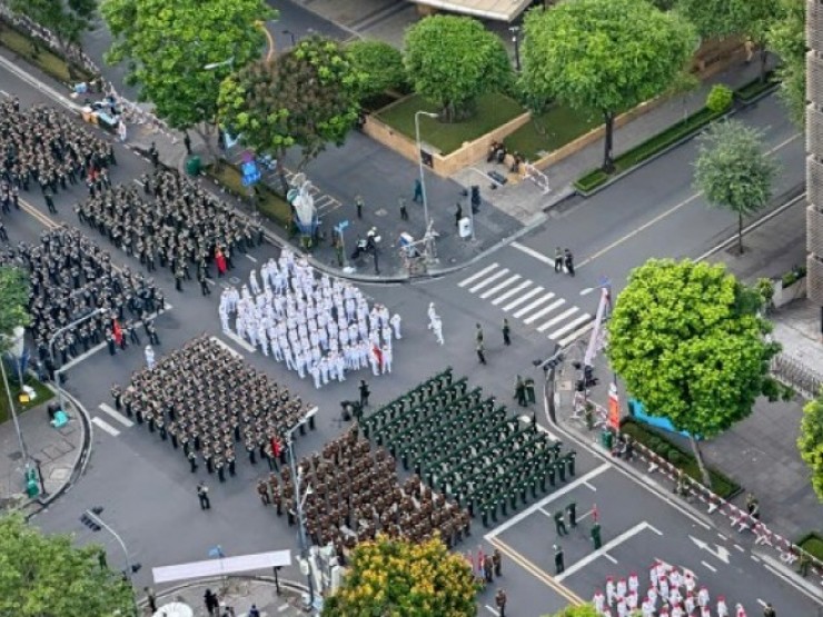 Tổng duyệt diễu binh đại lễ 30/4