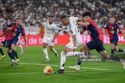 Video bóng đá Barcelona - Real Madrid: Siêu phẩm mở điểm (Chung kết Cúp nhà Vua)