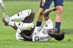 Cú sốc lớn cho Real sau trận thua Barca, Vinicius  &  nhiều sao chấn thương