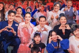 Lật mặt 8: Vòng tay nắng đạt kỷ lục lượng vé bán trước
