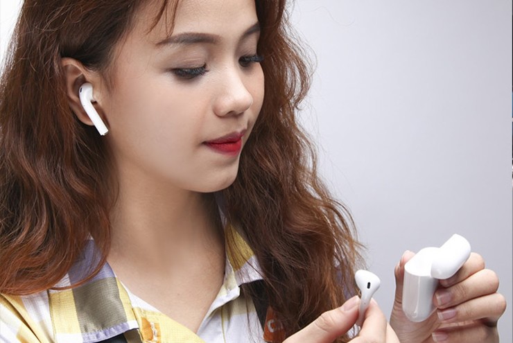 Tai nghe không dây đang ngày càng phổ biến trên thị trường.
