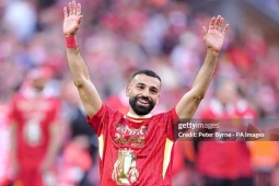 Salah lập kỷ lục vĩ đại nhất Ngoại hạng Anh, vô địch với Slot sướng hơn thời Klopp