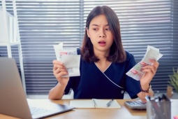 Lương 12 triệu nhưng không có nổi vài trăm nghìn đưa mẹ đi khám, cô gái tâm sự khiến nhiều người giật mình