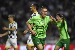 Trò cũ Amorim ghi poker thần thánh: Vượt mốc 50 bàn, MU - Arsenal muốn mua về