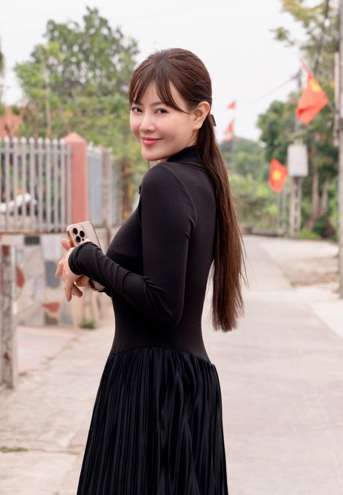 Thanh Hương 'Quỳnh búp bê' yêu nồng nhiệt sau đổ vỡ, tránh gặp mặt chồng cũ - 7