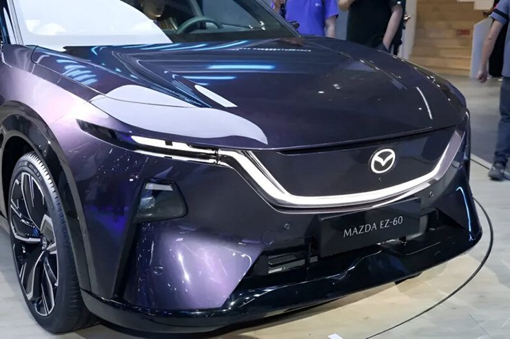 Mazda nhận hơn 10.000 đơn đặt cọc SUV điện mới chỉ sau 48 giờ - 9
