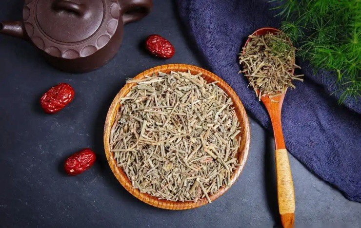 Người Việt biến lá rau dại thành "lá vàng", hái đếm tiền không xuể - 4