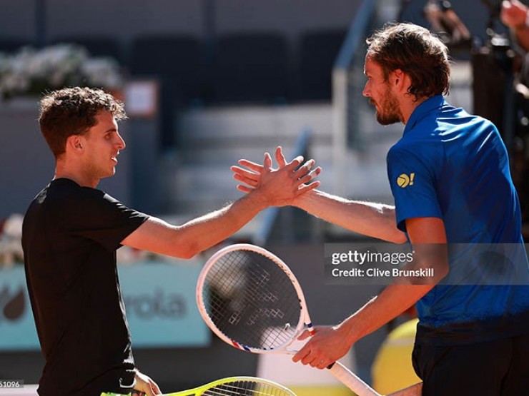 Video tennis Medvedev - Cerundolo: 63 phút nhàn nhã, 2 set cùng kịch bản (Madrid Open)