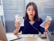 Lương 12 triệu nhưng không có nổi vài trăm nghìn đưa mẹ đi khám, cô gái tâm sự khiến nhiều người giật mình
