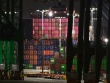 Mức thuế 145% của ông Trump đối với Trung Quốc có thể đè bẹp các doanh nghiệp nhỏ của Mỹ