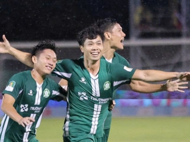 Công Phượng đi vào lịch sử bóng đá Việt Nam với kỳ tích vô tiền khoáng hậu