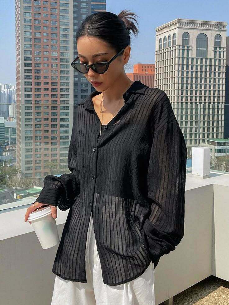 Có một kiểu áo dễ “phản chủ” nếu chị em công sở mặc đi làm, dù đẹp cỡ nào cũng khó được thông cảm - 4