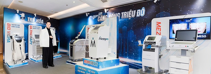 CEO Trương Ngọc Huy và dàn công nghệ 10TR USD tại Siêu hội “Căng bóng Triệu đô - Số 1 Trẻ hóa”