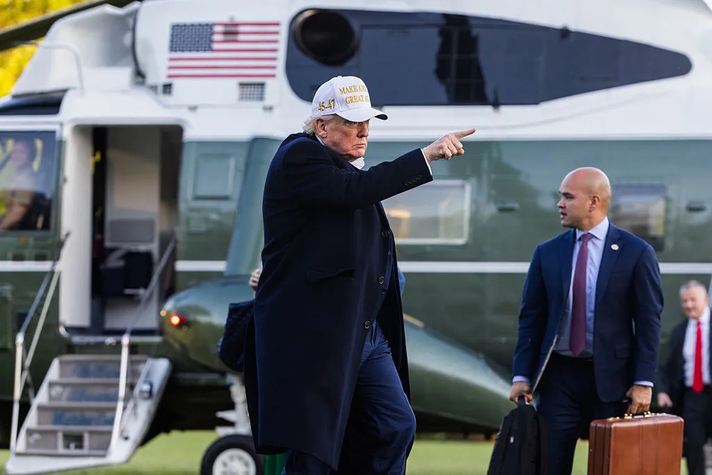Ông Trump đã lãnh đạo nước Mỹ được 100 ngày (ảnh: Reuters)