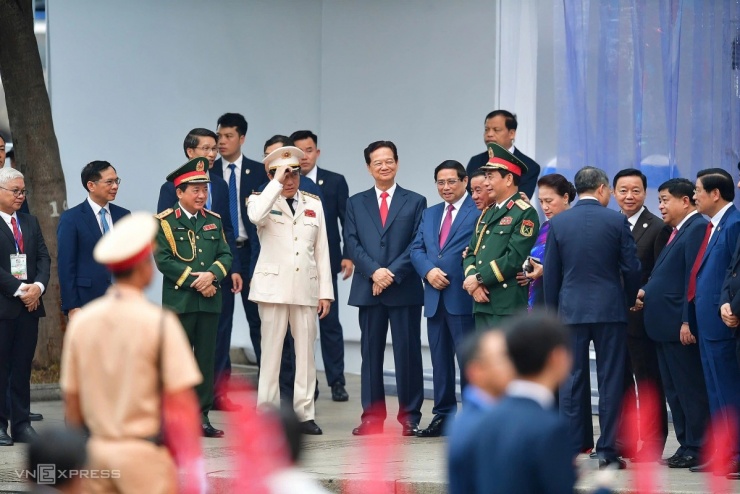 Lãnh đạo Đảng, Nhà nước tại lễ kỷ niệm 50 năm thống nhất - 3