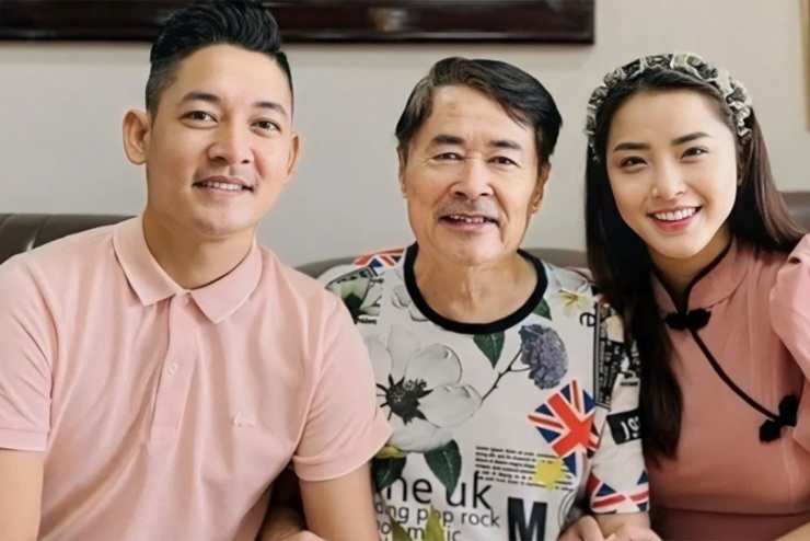 Đối lập nhân vật Ba Cẩn, Hai Nhất ngoài đời hiền lành, ít nói. Ông có 7 người con, trong đó diễn viên Thành Đạt nối nghiệp bố. Sau 