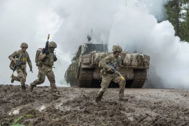 Quốc gia NATO thứ 3 sau Anh, Pháp sẵn sàng gửi binh sĩ tới Ukraine
