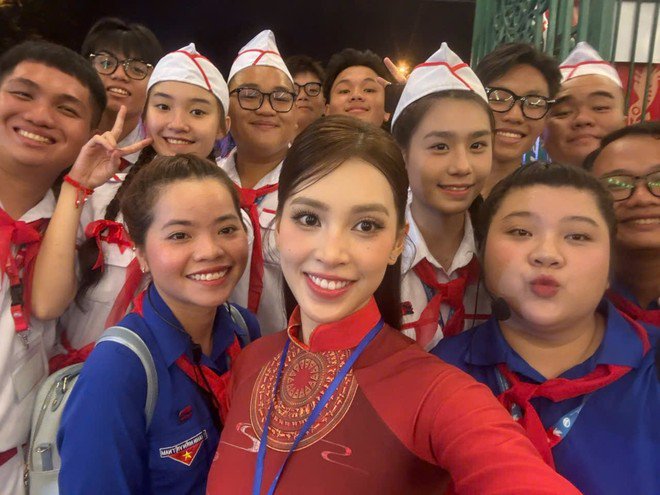 Dàn Hoa hậu chia sẻ cảm xúc sau khi tham gia lễ diễu binh, diễu hành dịp Đại lễ 30/4 - 2