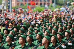 Diễu binh kỷ niệm 50 năm: Đội quân đi giữa lòng nhân dân